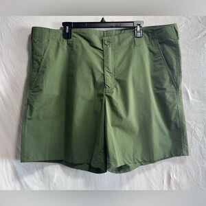 Columbia Men's Forest Green Flat-Front Shorts